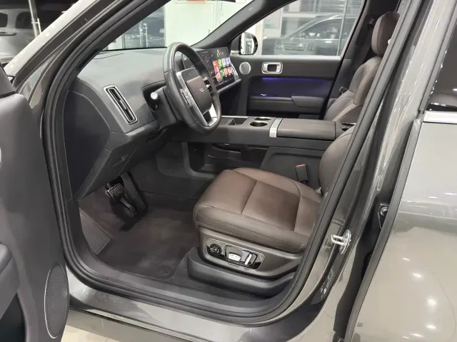 Li Auto L9 — Фото автомобиля 5