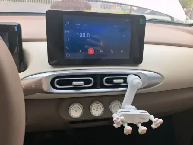 Wuling Hongguang Mini EV — Фото автомобиля 12