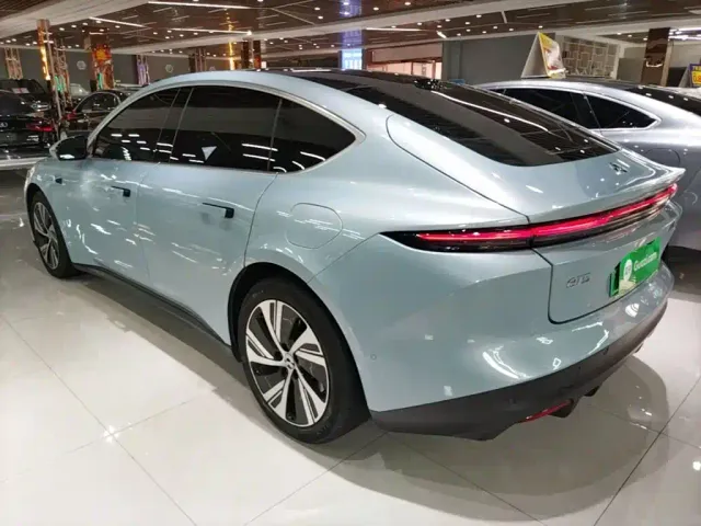 Nio ET5 — Фото автомобиля 4