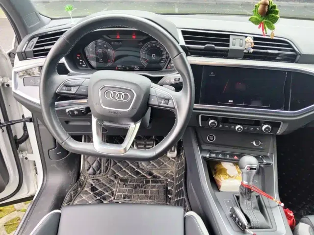 Audi Q3 — Фото автомобиля 2