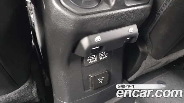 Jeep Wrangler Wrangler (JL) — Фото автомобиля 29