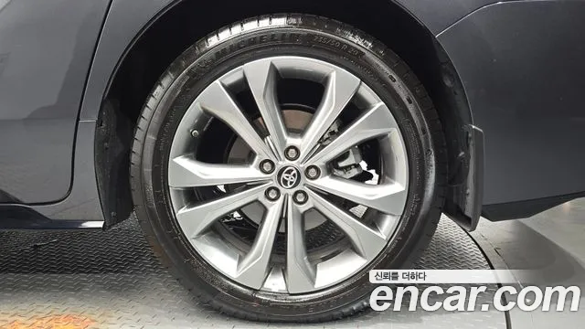 Toyota Sienna — Фото автомобиля 19