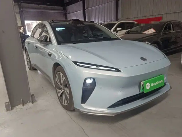 Nio ET5 — Фото автомобиля 3