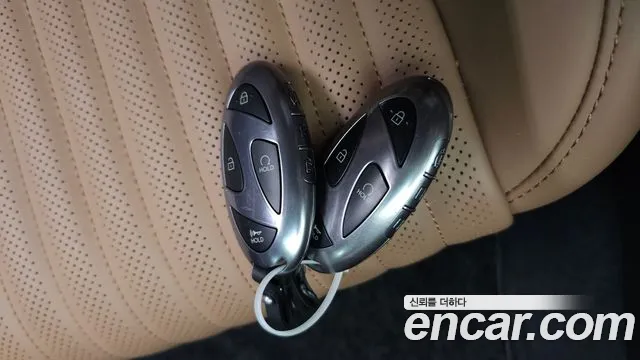 Hyundai Grandeur GN7 — Фото автомобиля 28