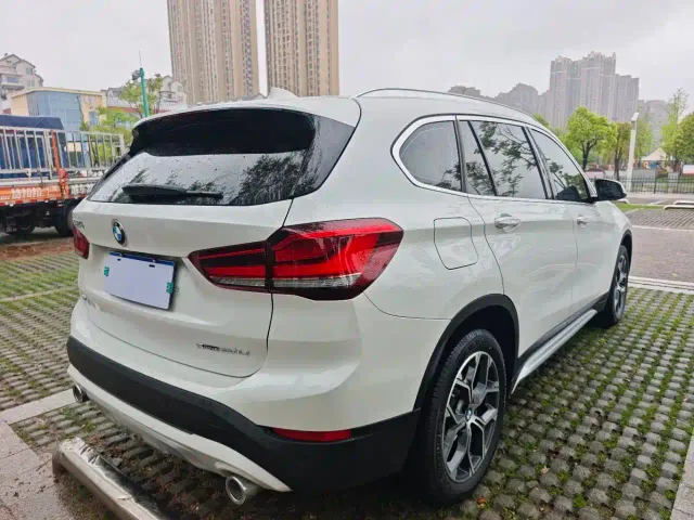 BMW X1 — Фото автомобиля 4