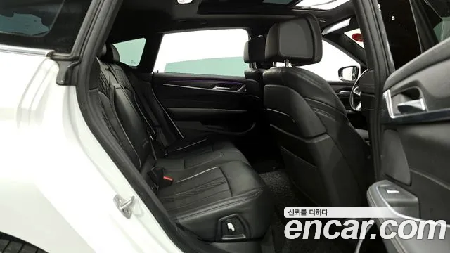 BMW Gran Turismo — Фото автомобиля 12
