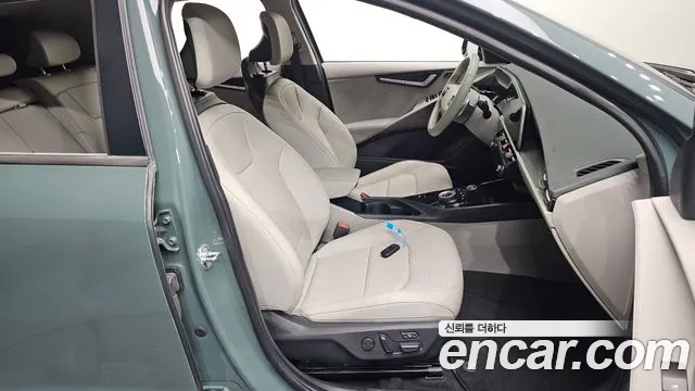 Kia Niro All Niro EV Air — Фото автомобиля 20