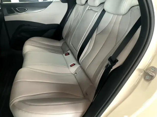 BYD Seal 06 — Фото автомобиля 16