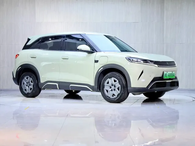 BYD Yuan UP — Фото автомобиля 3