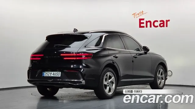 Фотография автомобиля — Genesis GV70 2.5T Бензин AWD