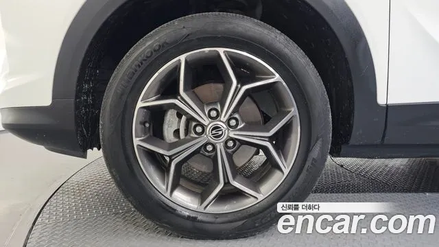 KGM Korando Beautiful — Фото автомобиля 5