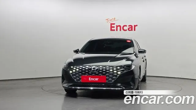 Hyundai Grandeur Premium — Фото автомобиля 3