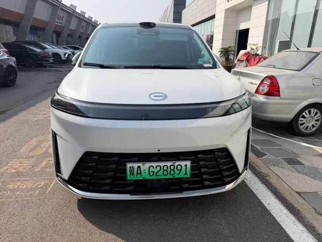 GAC Trumpchi E8 — Фото автомобиля 2