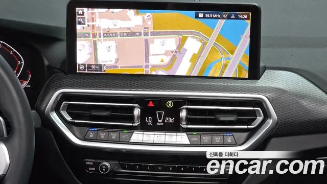 BMW X4 xDrive20i M Sport — Фото автомобиля 14