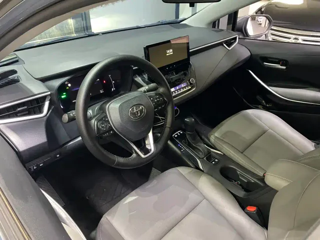 Toyota Corolla — Фото автомобиля 4
