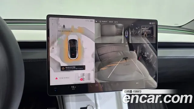 Tesla Model Y — Фото автомобиля 20