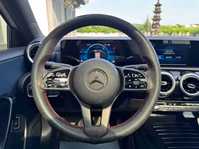 Mercedes-Benz A-Class — Фото автомобиля 16
