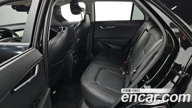Kia Niro Niro (New) — Фото автомобиля 11