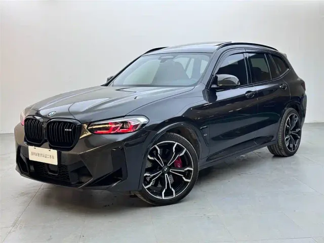 Фотография автомобиля — BMW X3 M