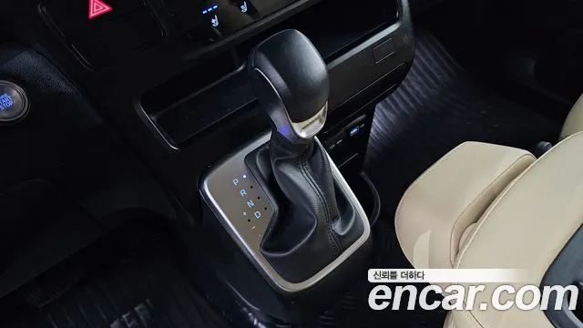 Hyundai Staria — Фото автомобиля 9