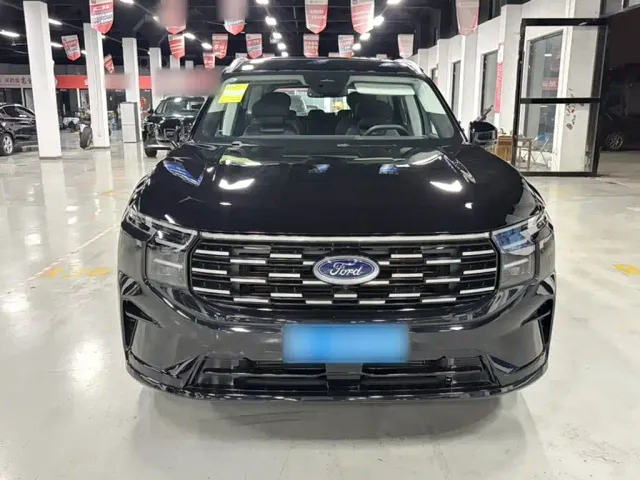 Ford Edge — Фото автомобиля 18