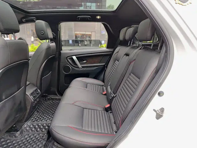 Land Rover Discovery Sport — Фото автомобиля 8