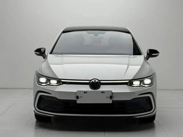 Volkswagen Golf — Фото автомобиля 2