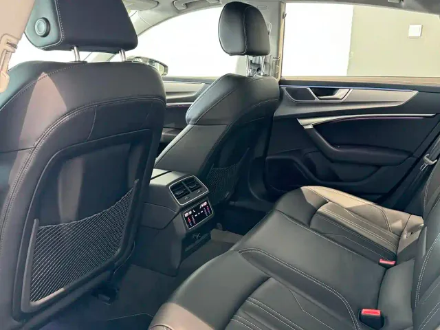 Audi A7 — Фото автомобиля 8