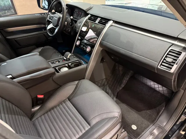 Land Rover Discovery — Фото автомобиля 10