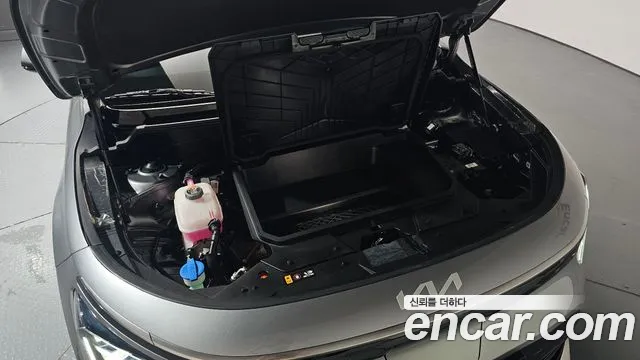 Kia Niro — Фото автомобиля 6