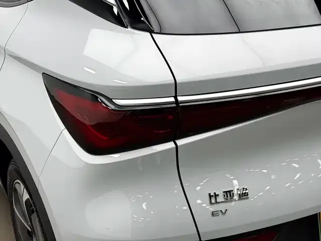 BYD Yuan PLUS — Фото автомобиля 15