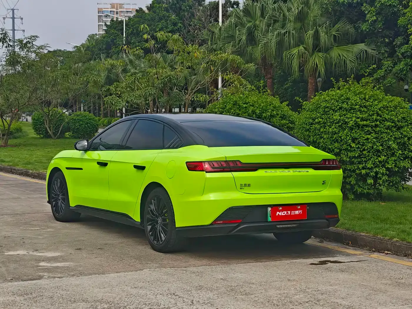 BYD Han 2020 EV Extended Range Luxury — Фото автомобиля 4