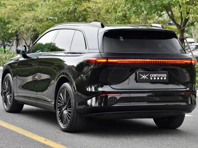 Xpeng G9 — Фото автомобиля 3