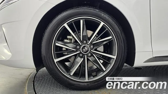 Hyundai Grandeur Новый Grandeur IG — Фото автомобиля 5