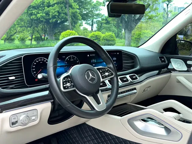 Mercedes-Benz GLE-Class — Фото автомобиля 10
