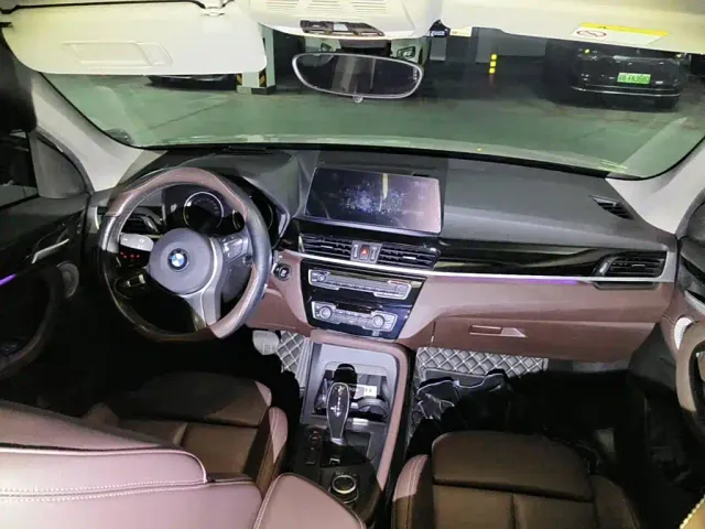BMW X1 — Фото автомобиля 12