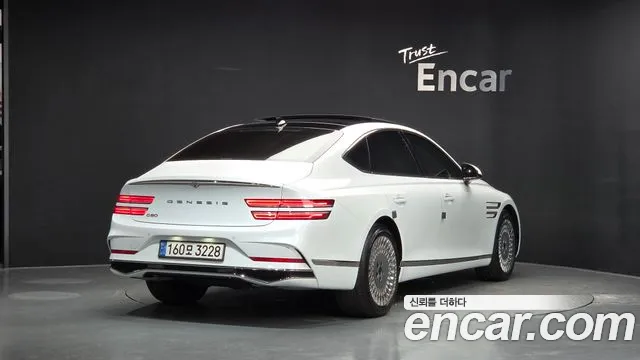 Genesis G80 RG3 — Фото автомобиля 2