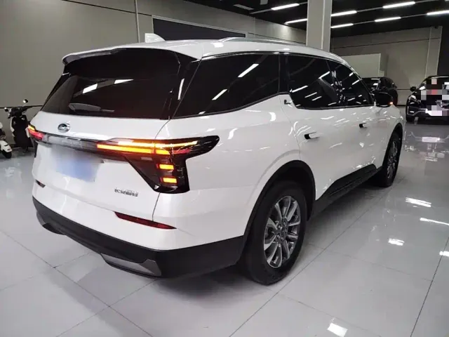 Ford Edge — Фото автомобиля 6