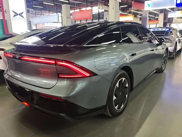 Xpeng P7+ — Фото автомобиля 6