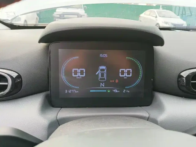 Leapmotor T03 — Фото автомобиля 11