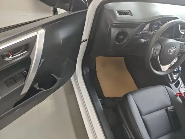 Toyota Levin Twin Engine E+ — Фото автомобиля 15