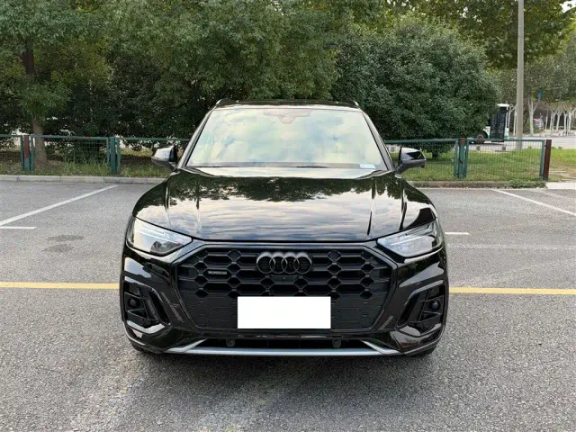 Audi Q5L — Фото автомобиля 11