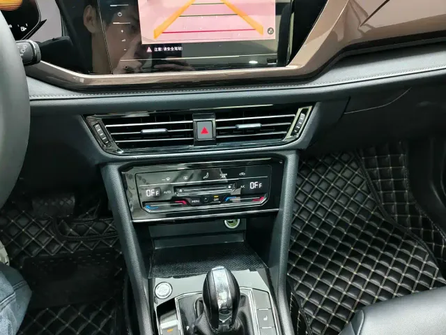 Volkswagen Tharu — Фото автомобиля 15
