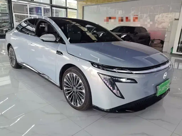 Nissan N7 — Фото автомобиля 3