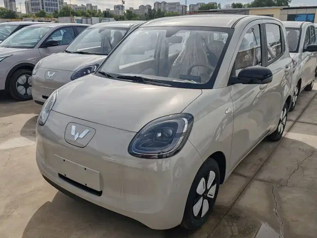 Фотография автомобиля — Wuling Hongguang Mini EV