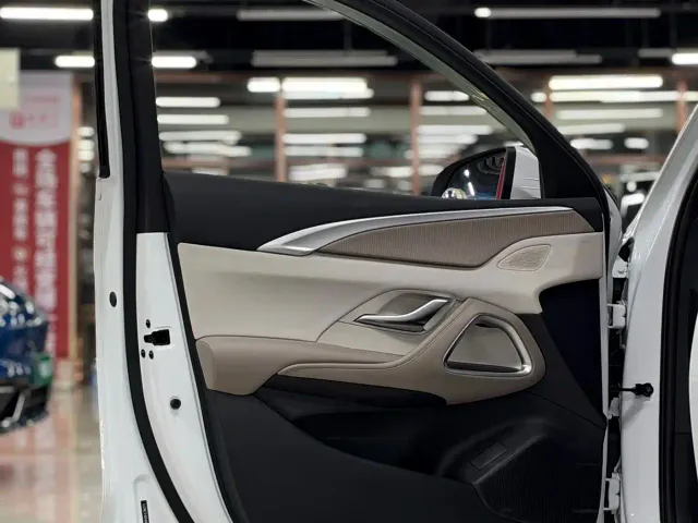 BYD Song Pro — Фото автомобиля 23