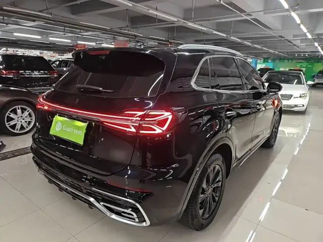 Hongqi HS5 — Фото автомобиля 6