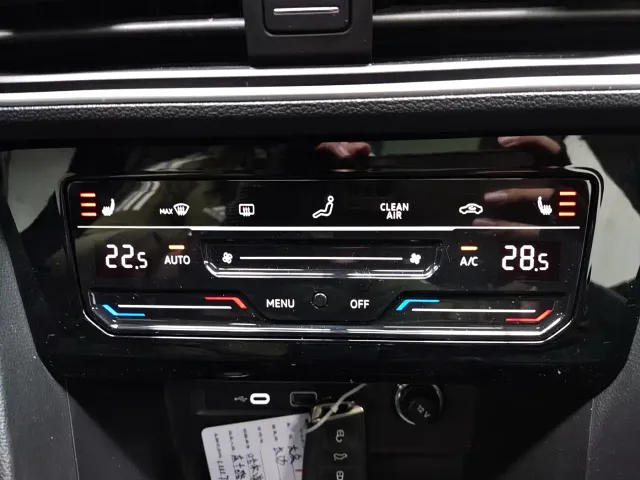 Volkswagen Tiguan L — Фото автомобиля 13