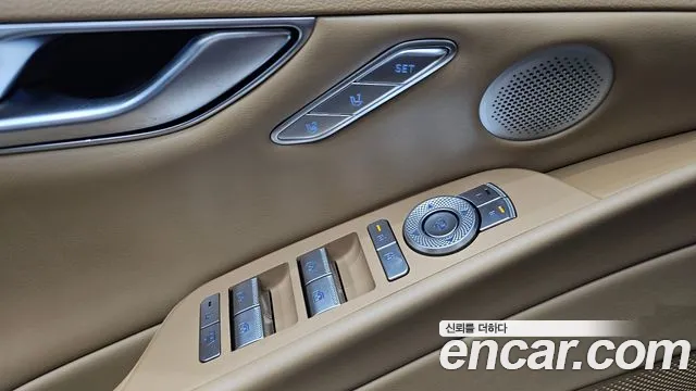 Genesis G80 Бензин 3.5 турбо AWD — Фото автомобиля 12