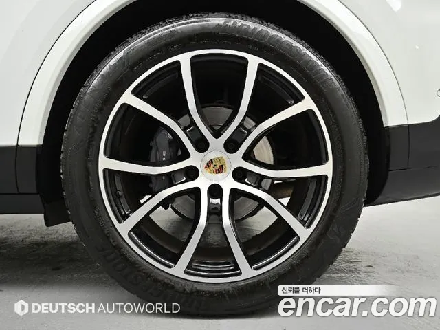Porsche Cayenne PO536 — Фото автомобиля 5